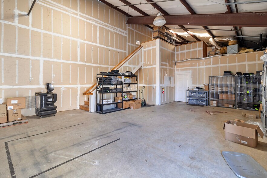 More Photos Of 3075 Crossroads Dr, Redding Light Distribution For Sale