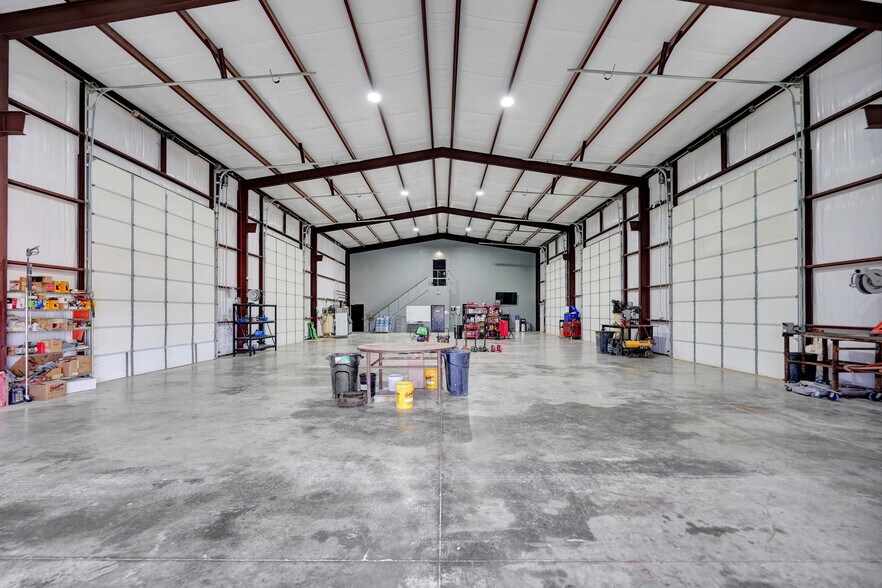 More Photos Of 9013 W County Road 160, Midland Showroom For Sale