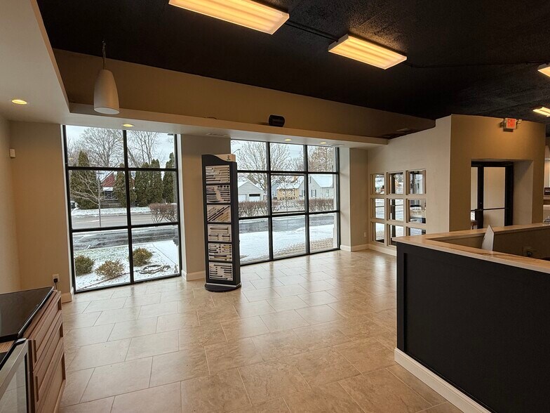 More Photos Of 1922 S Smithville Rd, Dayton Freestanding For Sale