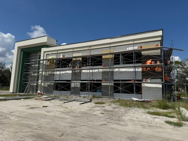 More Photos Of 3416 W Lake Mary Blvd, Lake Mary Office For Sale