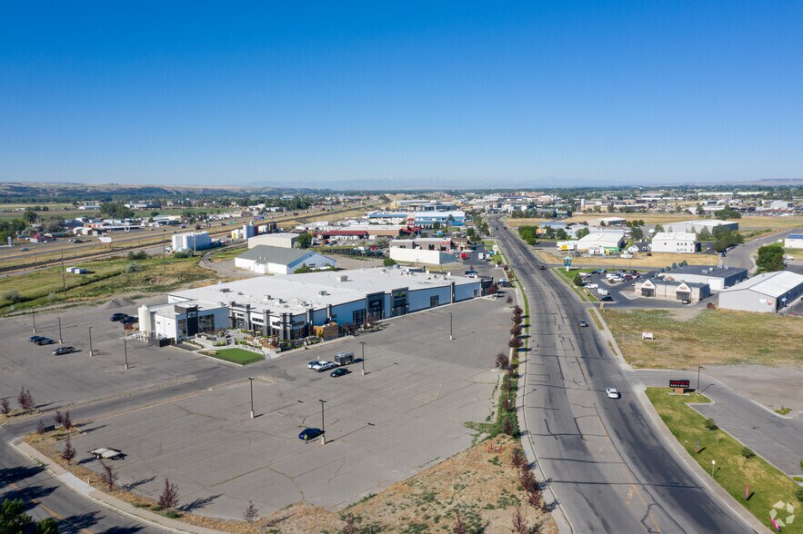 More Photos Of 1400 S 24th St W, Billings General Retail For Lease