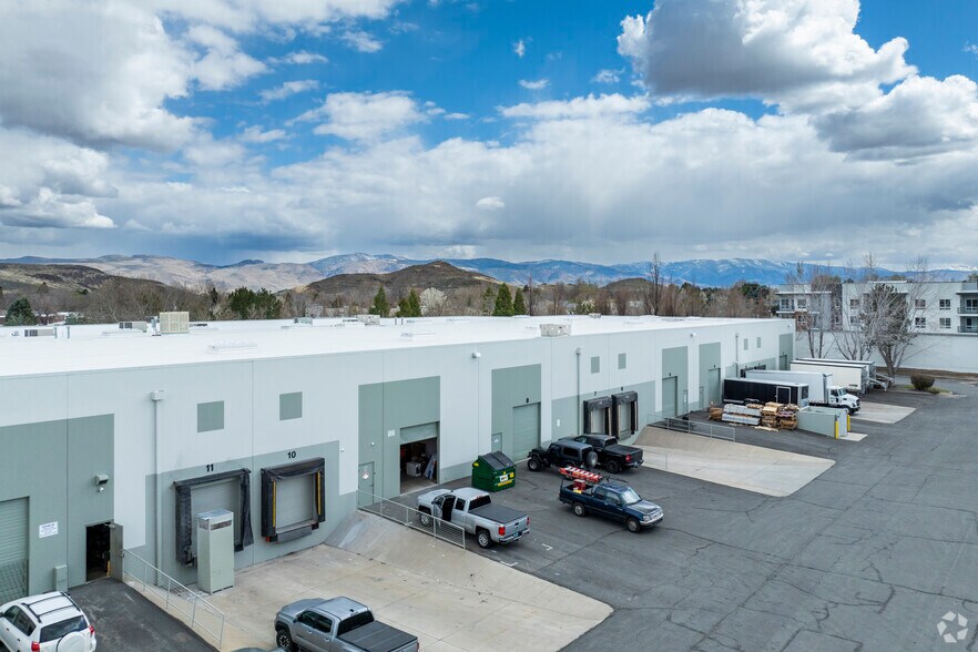 More Photos Of 895 E Patriot Blvd, Reno Distribution For Lease
