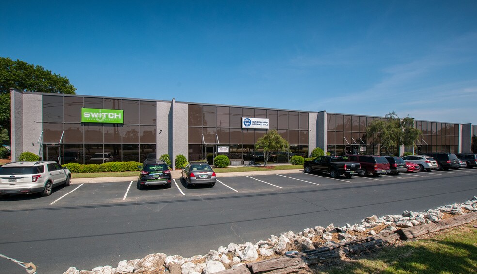 More Photos Of 133 W Oxmoor Rd, Birmingham Light Distribution For Lease