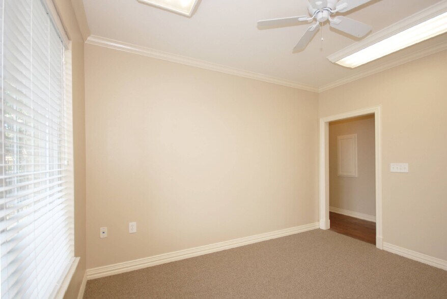 More Photos Of 611 S Highway 78, Wylie Medical For Lease