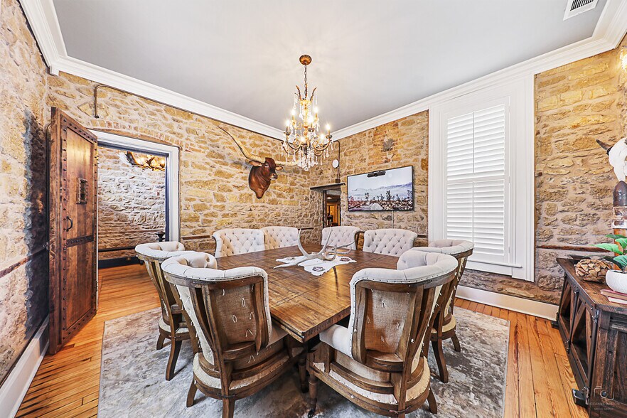More Photos Of 115 S Kentucky St, McKinney Office For Lease