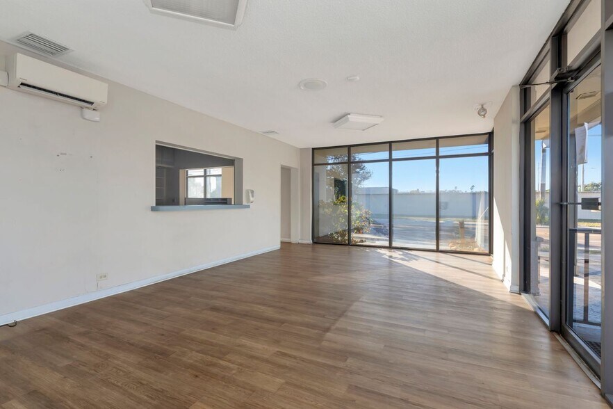 More Photos Of 1201 S Myrtle Ave, Clearwater Medical For Sale