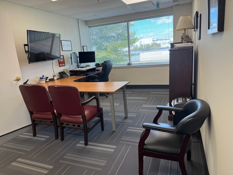 More Photos Of 9813-9817 Godwin Dr, Manassas Research And Development For Sale