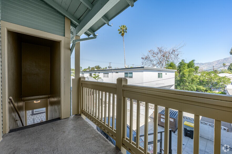 More Photos Of 146-154 N Holliston Ave, Pasadena Rehabilitation Center For Sale