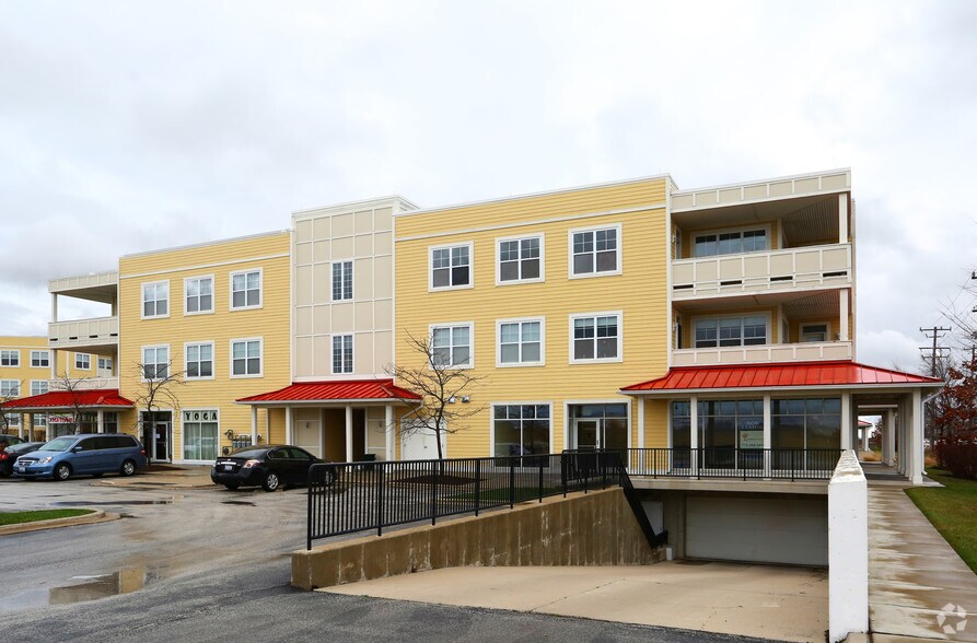 More Photos Of 960-970 Harris Rd, Grayslake Coworking Space