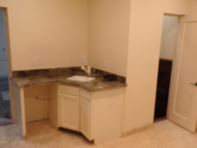 More Photos Of 1801 1st Street St, San Fernando Manufacturing For Sale
