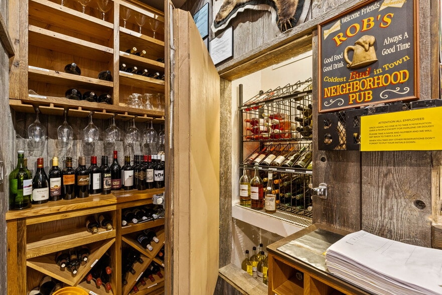 More Photos Of 5100-N Star Blvd, Great Falls Storefront Retail Office For Sale