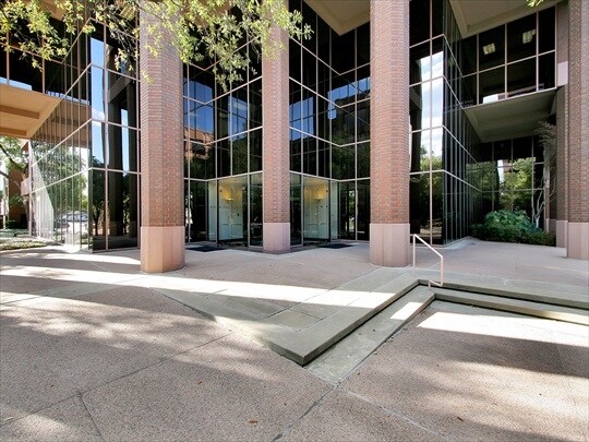 More Photos Of 901 S Mopac Expy, Austin Office For Lease