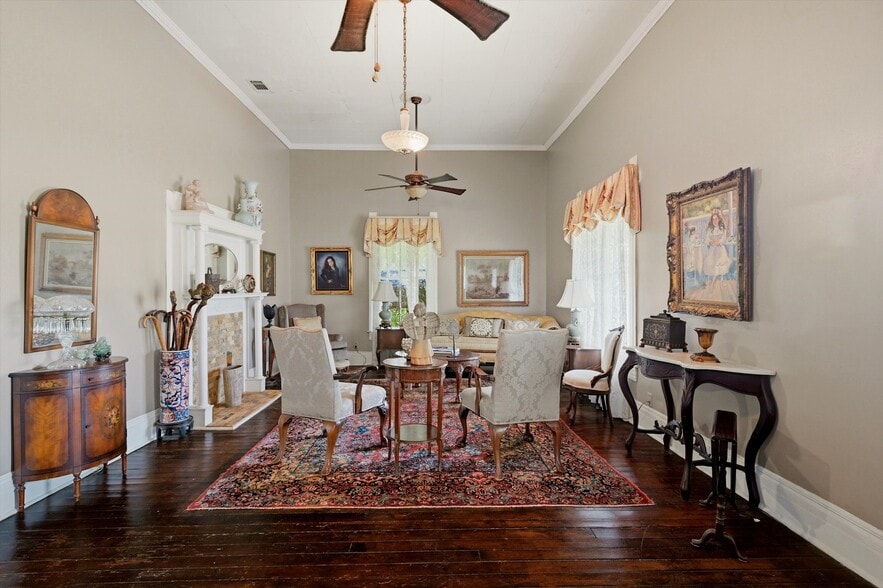 More Photos Of 202 E Main St, Celina Flex For Sale