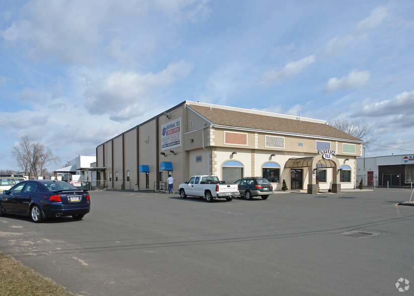 Primary Photo Of 295-301 Murphy Rd, Hartford Warehouse For Sale