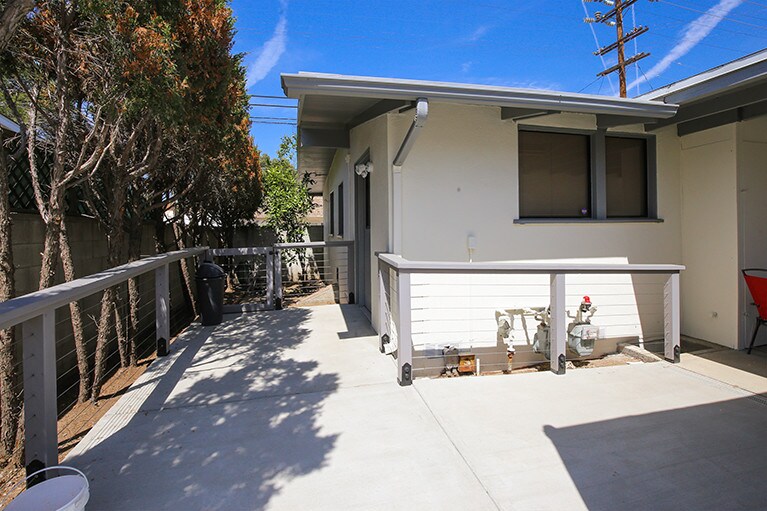 More Photos Of 11100 Sheldon St, Sun Valley Office Residential For Sale