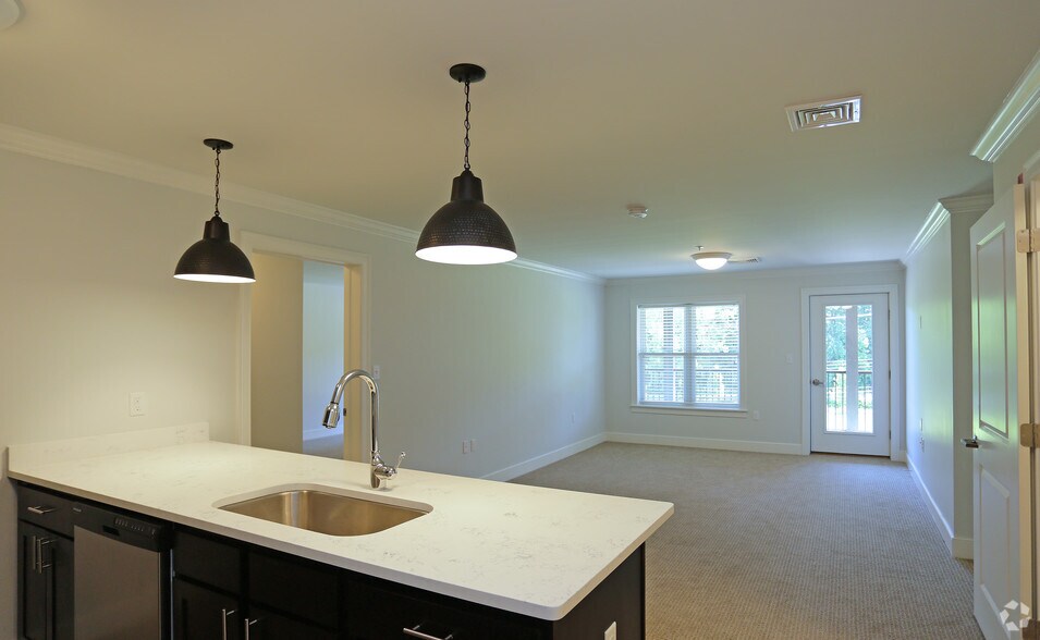 More Photos Of 77A Excelsior Ave, Saratoga Springs Apartments For Lease