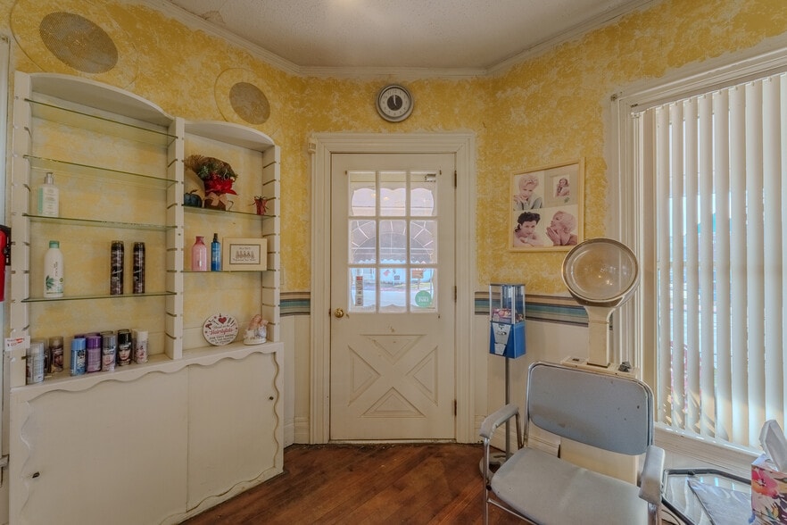 More Photos Of 101 W National Rd, Englewood Freestanding For Sale