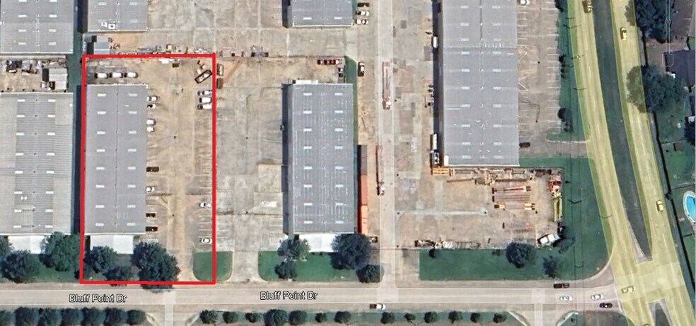 More Photos Of 7614 Bluff Point Dr, Houston Warehouse For Lease