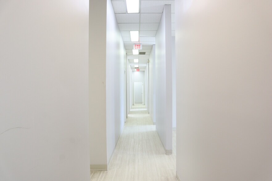 More Photos Of 2120 Eglinton Ave W, Toronto Office For Lease