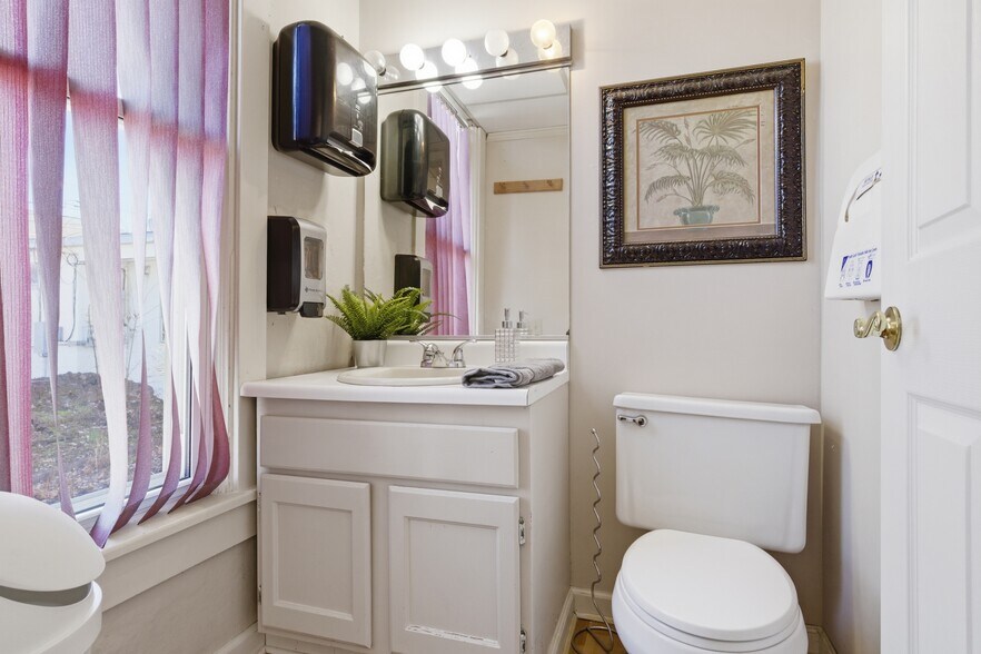 More Photos Of 1910 Virginia Ave, Connersville Healthcare For Sale