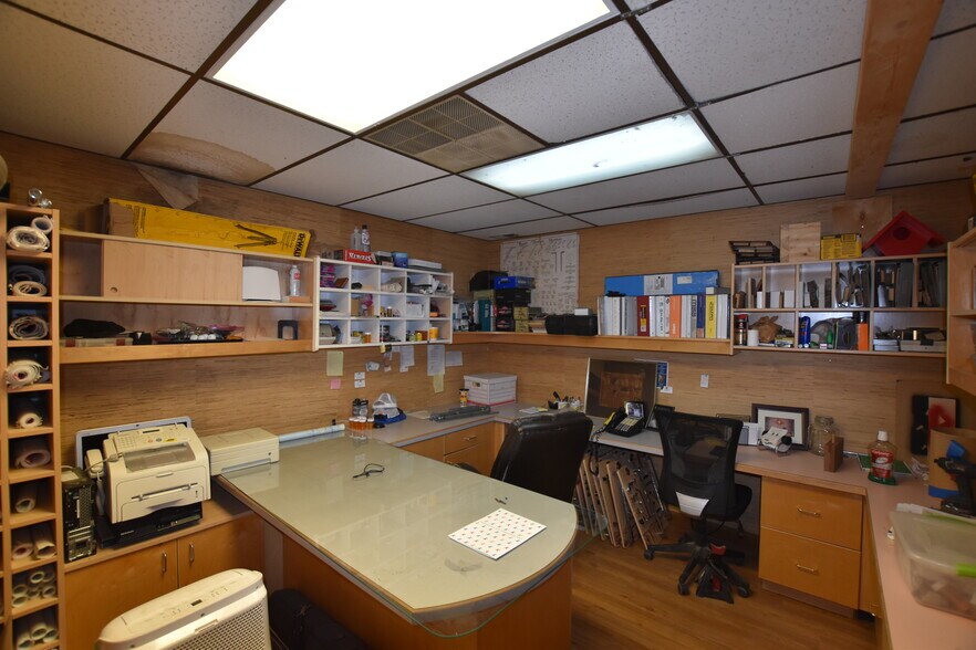 More Photos Of 4010 Calhoun Ave, Chattanooga Light Distribution For Sale