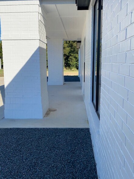 More Photos Of 391 Mill Creek Dr, Salado Office For Lease