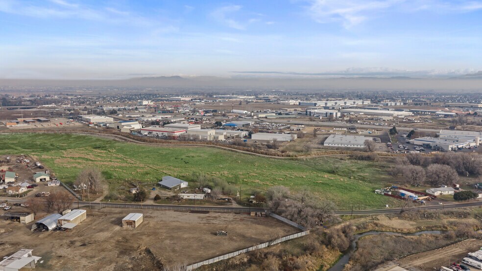 More Photos Of 0 E Chicago St, Caldwell Land For Sale