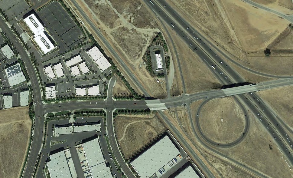 More Photos Of 21840 Cactus Ave, Riverside Warehouse For Lease