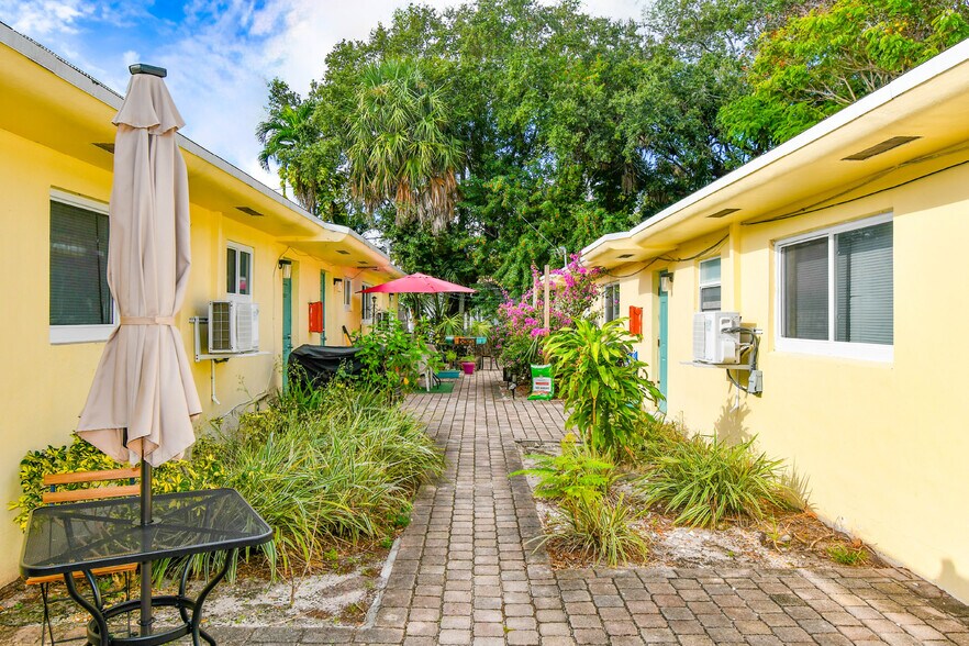 More Photos Of 1827-1831 Park Ln, Fort Lauderdale Apartments For Sale