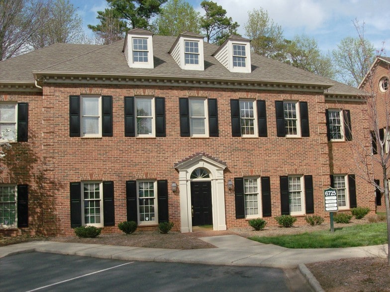 6725 Fairview Rd Ste A  