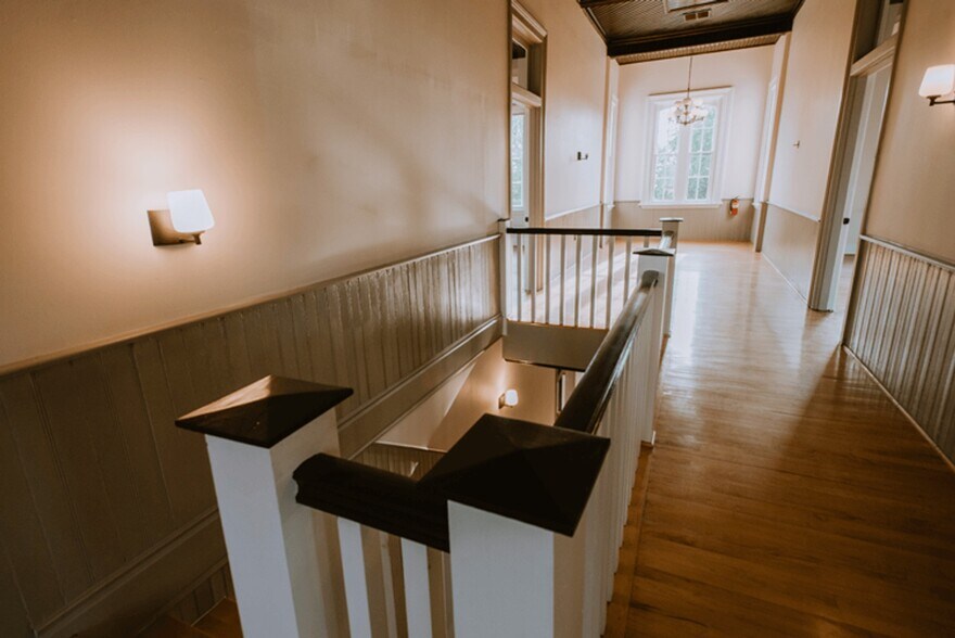 More Photos Of 441 Washington St, Portsmouth Office Residential For Sale