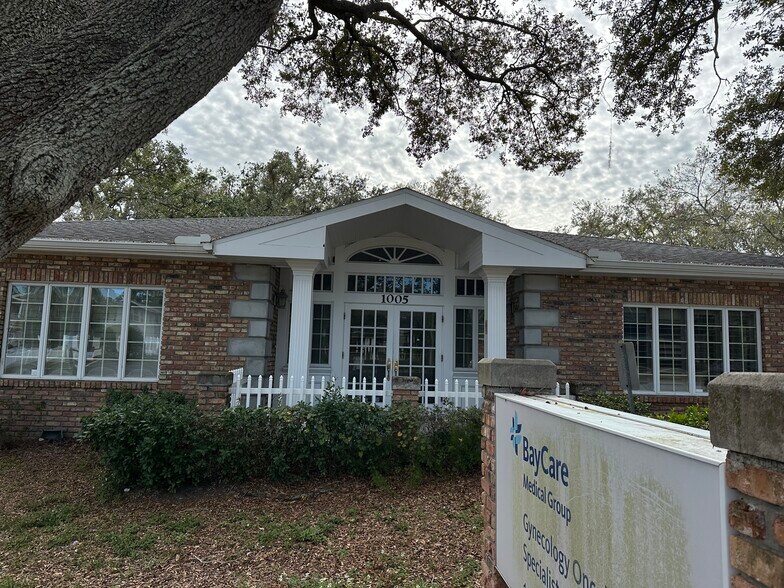 More Photos Of 1005 Pinellas St, Clearwater Medical For Lease