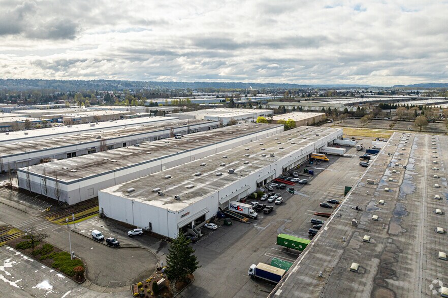 More Photos Of 1161-1177 Andover Park W, Tukwila Warehouse For Lease