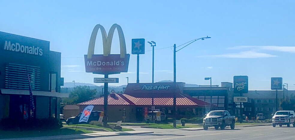 More Photos Of 212 W Appleway Ave, Coeur d'Alene Fast Food For Sale