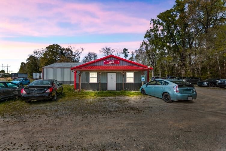 More Photos Of 3643 Kings Hwy, Colonial Beach Auto Dealership For Sale