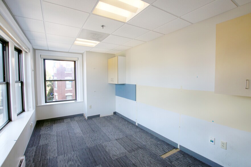 More Photos Of 1101 Beacon St, Brookline Medical For Lease
