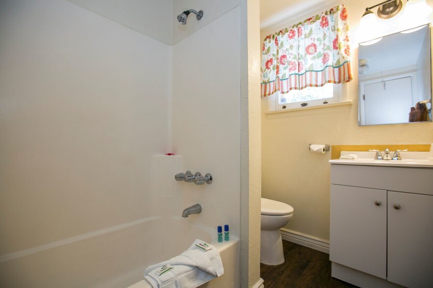 More Photos Of 409 S Montezuma St, Prescott Hotel For Sale