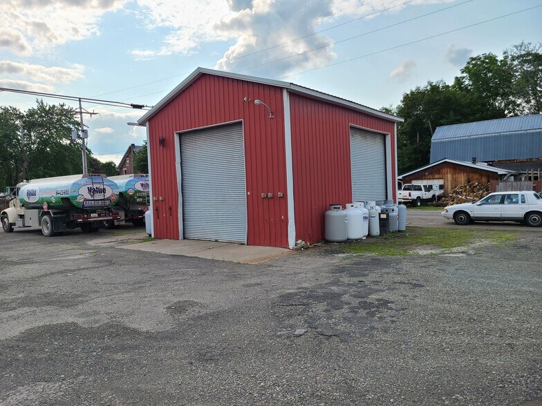 More Photos Of 318 N Elmer Ave, Sayre Unknown For Lease