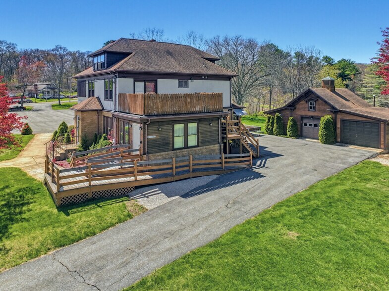 More Photos Of 1496 Victory Hwy, Oakland Flex For Sale
