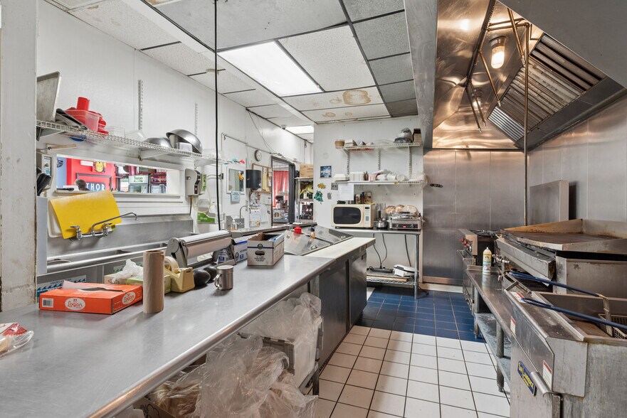 More Photos Of 383 E Main St, Denville Flex For Sale