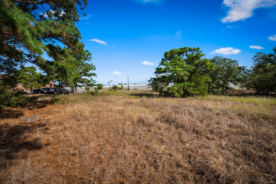 More Photos Of 3999 State 71 hwy, Bastrop Land For Sale