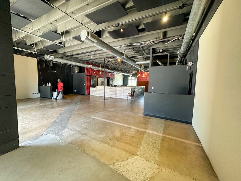 More Photos Of 702-706 NE 1st Ave, Fort Lauderdale Restaurant For Sale