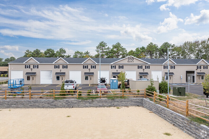 More Photos Of 310 Route 9, Waretown Flex For Lease