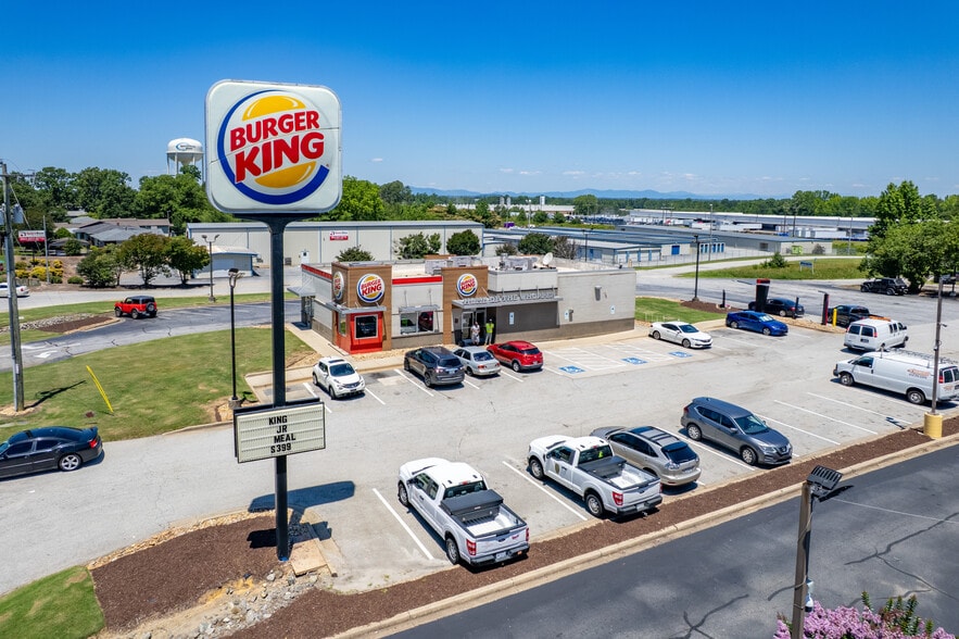 Primary Photo Of 2200 New Cut Rd, Spartanburg Fast Food For Sale