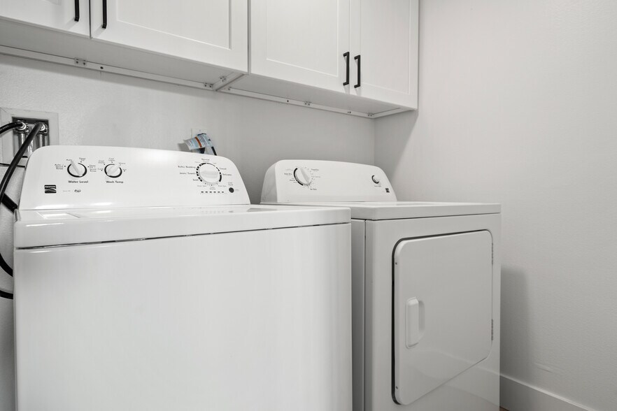 More Photos Of 310 S Breed St, Los Angeles Multifamily For Sale