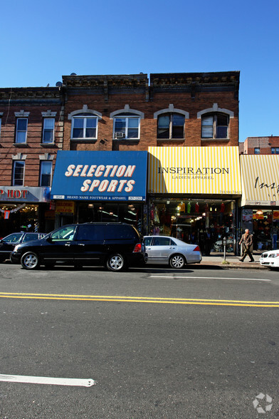 Primary Photo Of 854 Flatbush Ave, Brooklyn Storefront Retail Residential For Lease