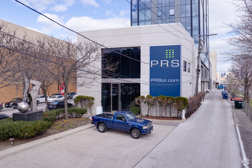 Primary Photo Of 1133 W Van Buren St, Chicago Medical For Lease