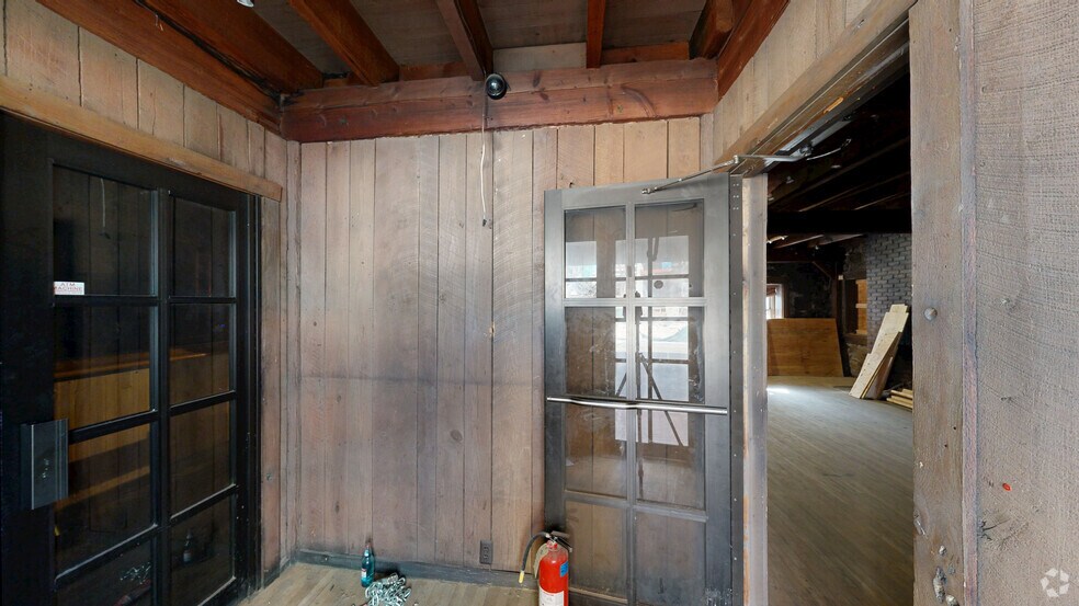 More Photos Of 510 Summit Ave, Jersey City Restaurant For Sale