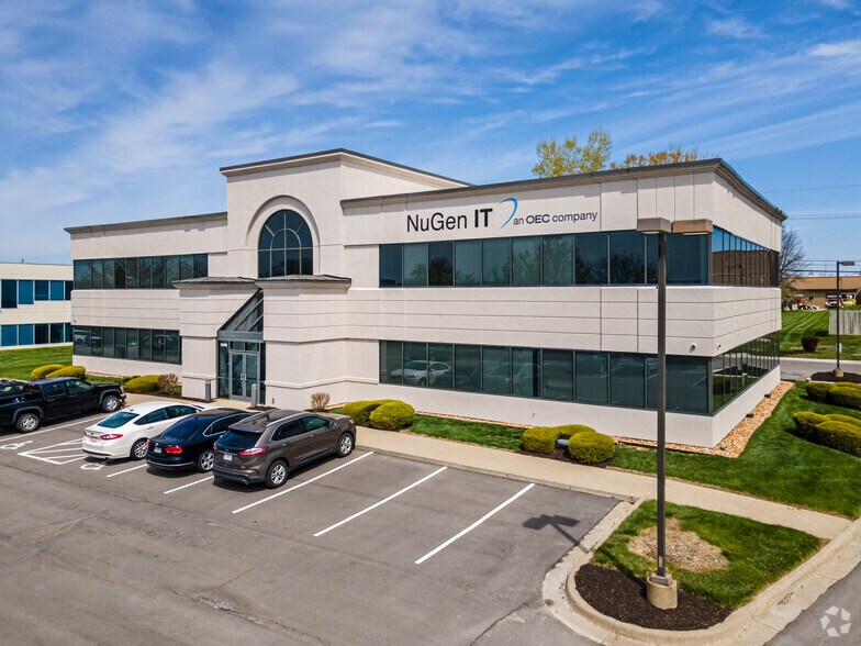 More Photos Of 15940 College Blvd, Lenexa Medical For Sale