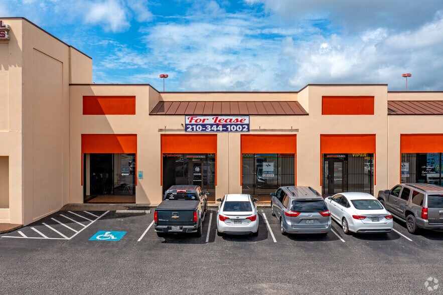 More Photos Of 5720 Bandera Rd, San Antonio Unknown For Lease